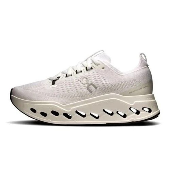 On Running Cloudsurfer Max Women White Lightweight Athletic Shoes Size 7.5 W - Picture 3 of 11